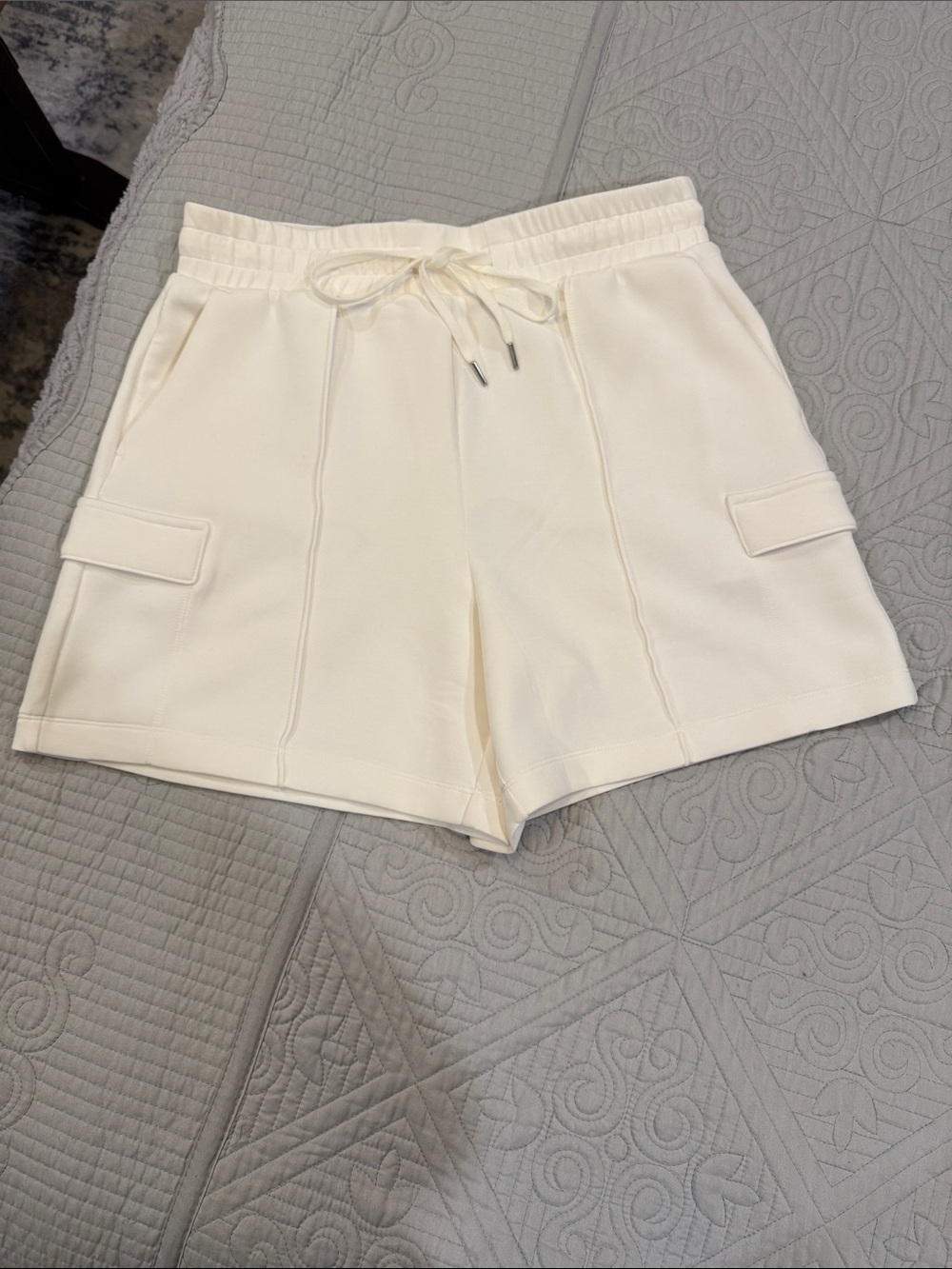 CALIA by Carrie Underwood Cream Cargo Drawstring Shorts